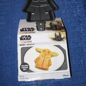 Disney Star Wars Mandalorian Grogu Pancake Skillet Set with Pancake Mix *New*